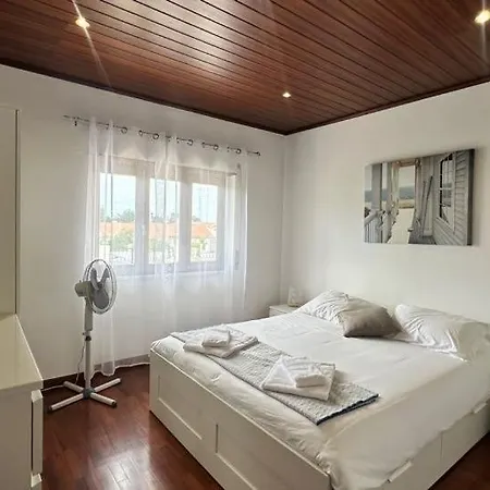 Chloe's House Ferienhaus A dos Cunhados